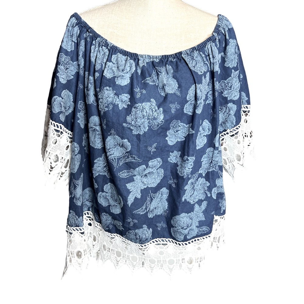 Taxi White Lace Trimmed Off the Shoulder Blue Floral Blouse
